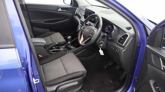 Hyundai TUCSON 1.6 GDi SE Nav SUV 5dr Petrol Manual Euro 6 (s/s) (132 ps) Blue