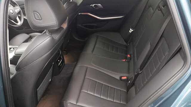 BMW 3 Series 2.0 320i Sport Touring 5dr Petrol Auto Euro 6 (s/s) (184 ps)