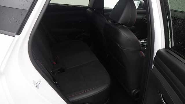 Hyundai TUCSON 1.6 T-GDi N Line SUV 5dr Petrol Hybrid Auto Euro 6 (s/s) (215 ps) White