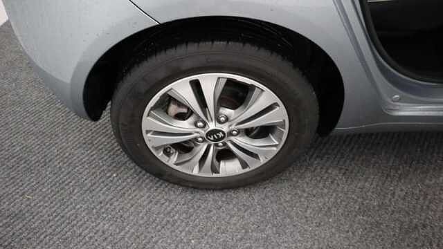 Kia Venga 1.6 2 MPV 5dr Petrol Auto Euro 6 (123 bhp)