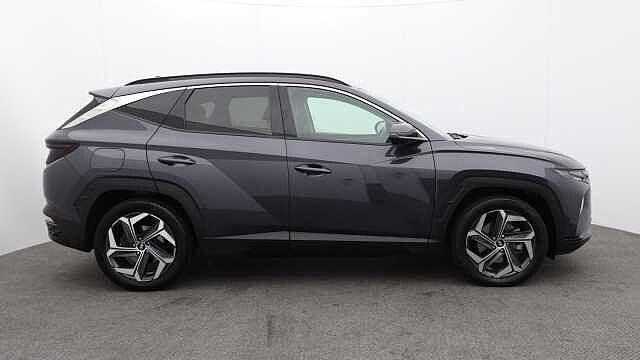 Hyundai TUCSON 1.6 h T-GDi 13.8kWh Ultimate SUV 5dr Petrol Plug-in Hybrid Auto 4WD Euro 6 (s/s) Grey
