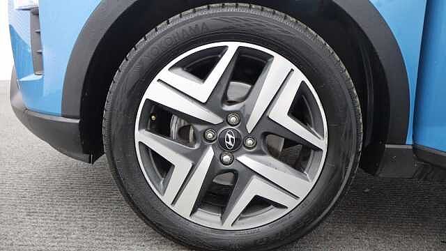 Hyundai BAYON 1.0 T-GDi MHEV Premium SUV 5dr Petrol Hybrid DCT Euro 6 (s/s) (100 ps) Blue