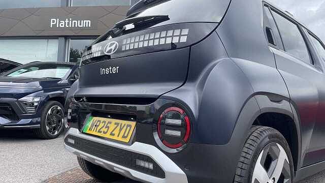 Hyundai INSTER 02 49kWh MY25 Blue