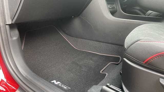 Hyundai TUCSON 1.6T Hybrid N Line 5dr Auto Red