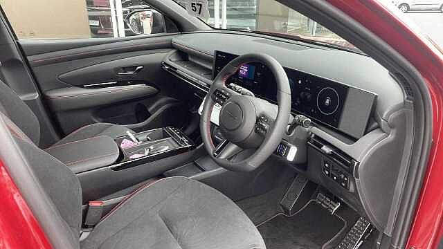 Hyundai TUCSON 1.6T Hybrid N Line 5dr Auto Red