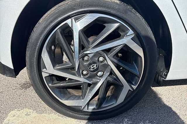 Hyundai I20 1.0T GDi 48V MHD Premium 5dr DCT Silver