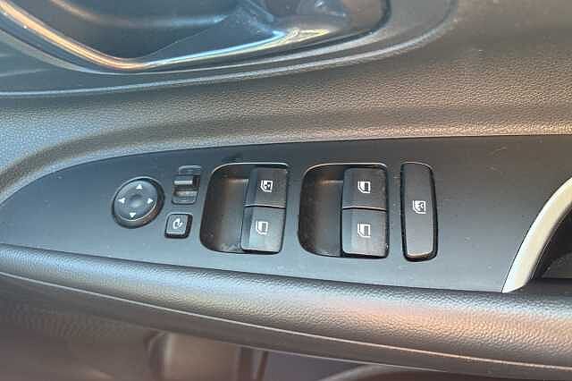 Hyundai I20 1.0T GDi 48V MHD Premium 5dr DCT Silver