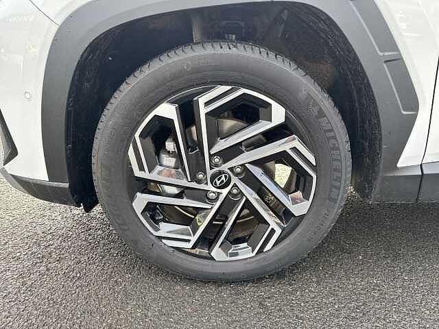 Hyundai TUCSON 1.6T 150 Ultimate 5dr DCT White