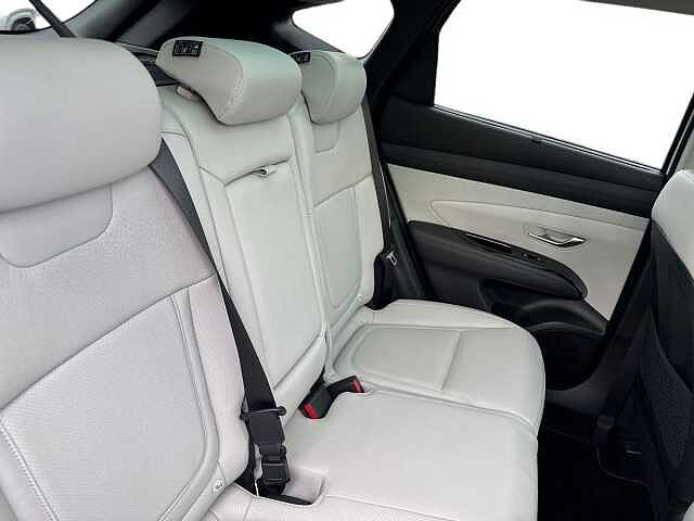 Hyundai TUCSON 1.6T 150 Ultimate 5dr DCT White