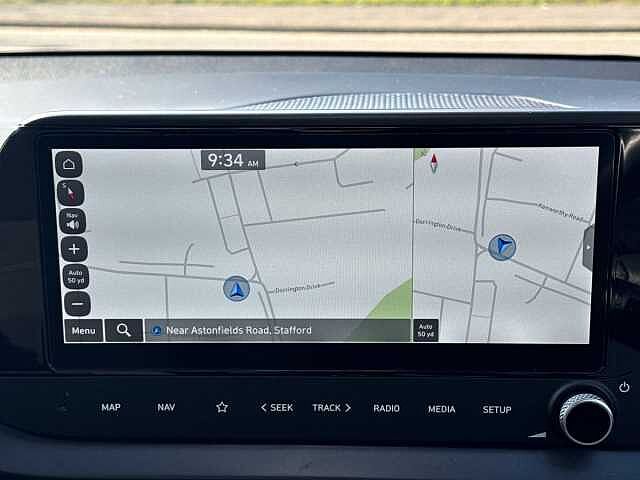 Hyundai BAYON 1.0 TGDi Advance 5dr Red