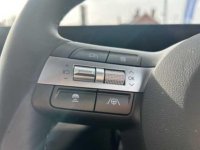 Hyundai KONA 1.6 Hybrid 129 Ultimate 5dr DCT Black