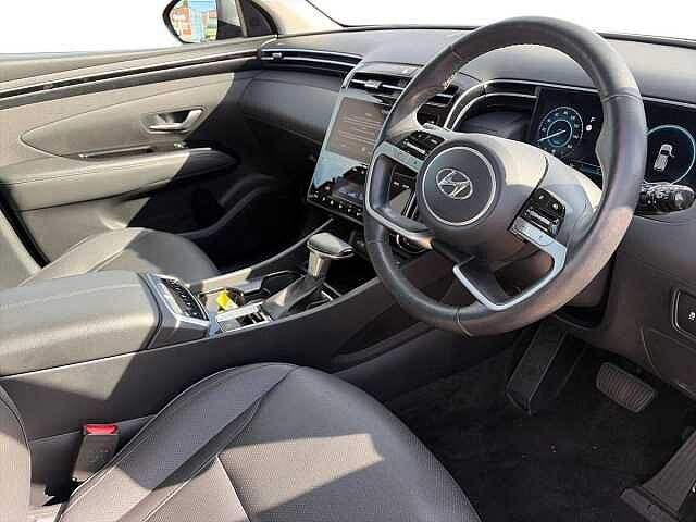 Hyundai TUCSON 1.6 TGDi 48V MHD 180 Ultimate 5dr 4WD DCT Red
