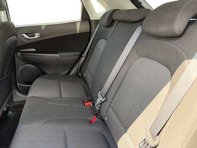 Hyundai KONA 1.6 GDi Hybrid Premium 5dr DCT Black