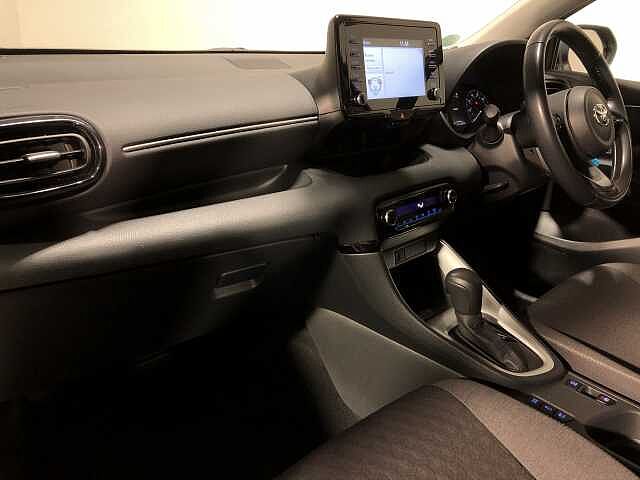 Toyota Yaris 1.5 Hybrid Icon 5dr CVT