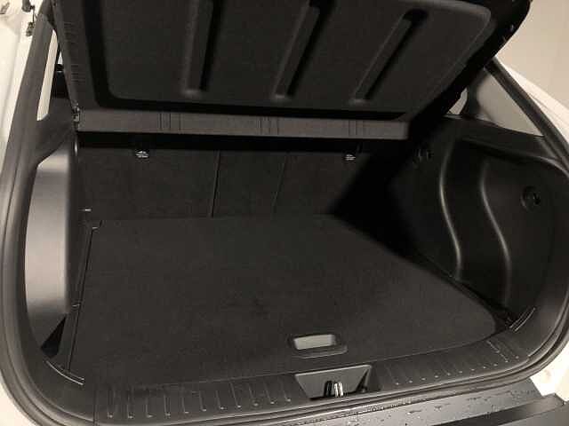 Hyundai KONA Advance Auto White