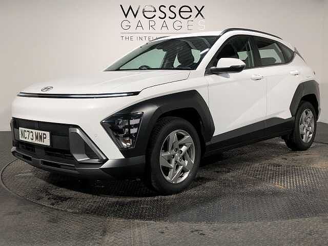 Hyundai KONA Advance Auto White