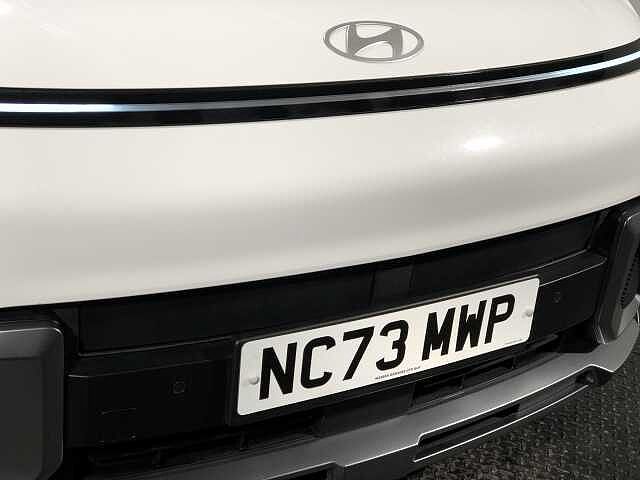 Hyundai KONA Advance Auto White