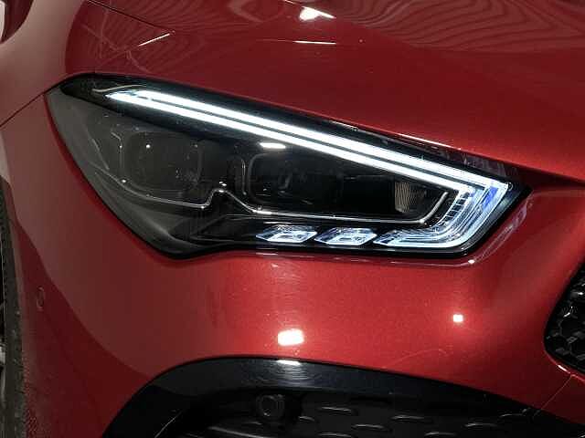 Mercedes-Benz CLA Class 220 Amg Line Premium