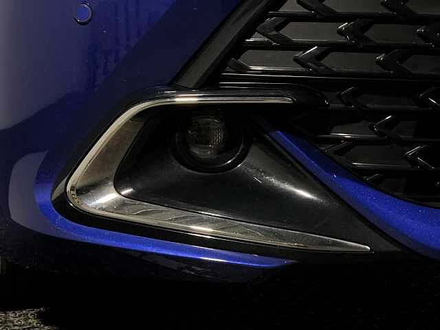 Toyota Corolla 2.0 Hybrid Design 5dr CVT