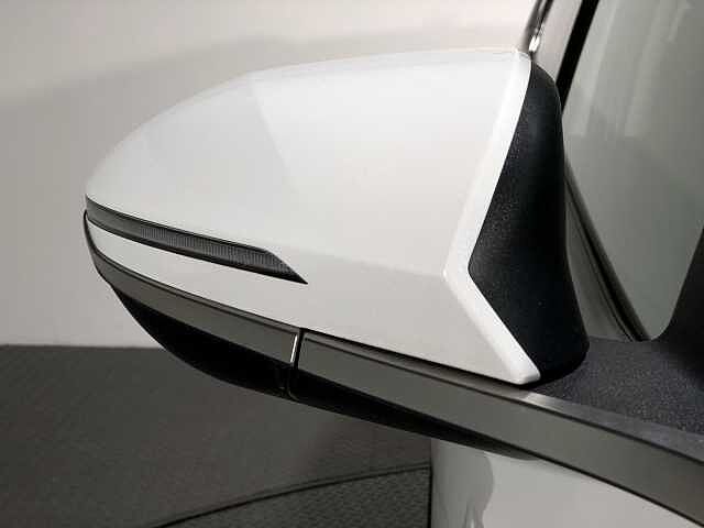 Hyundai TUCSON Ultimate T-Gdi Hev White