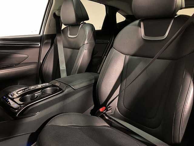 Hyundai TUCSON Ultimate T-Gdi Hev White