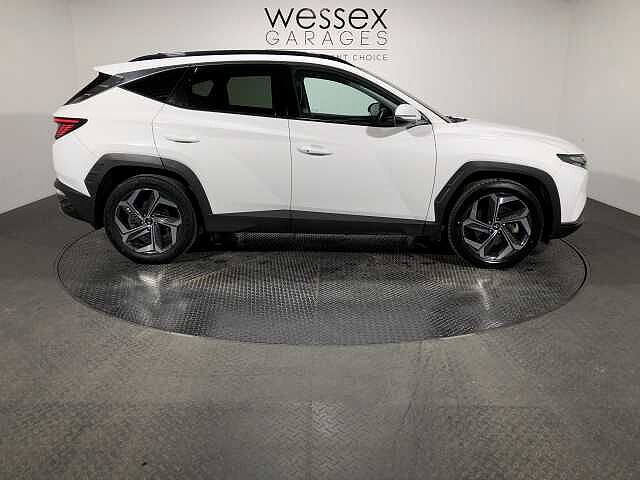 Hyundai TUCSON Ultimate T-Gdi Hev White