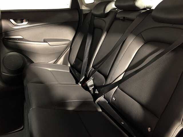 Hyundai KONA 1.6 GDi Hybrid Ultimate 5dr DCT Red