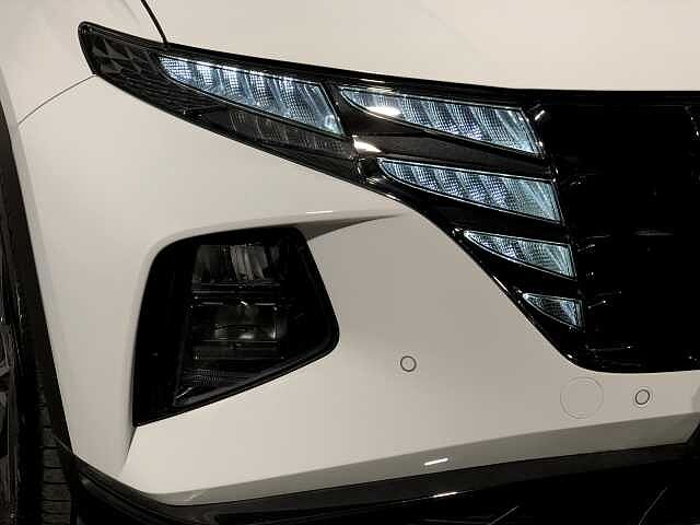 Hyundai TUCSON 1.6 TGDi Premium 5dr 2WD White