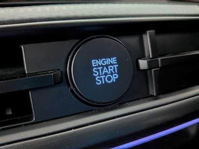 Hyundai SANTA FE 1.6 T-GDi 13.8kWh Calligraphy Auto 4WD Euro 6 (s/s) 5dr (7Seat) Olive Green