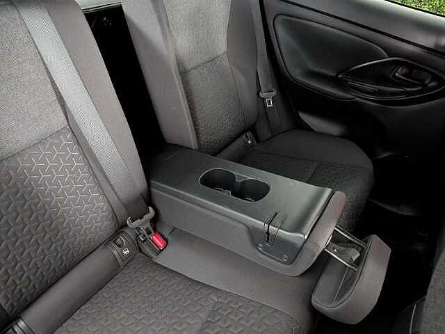 Toyota Yaris Cross 1.5 VVT-h Design SUV 5dr Petrol Hybrid E-CVT Euro 6 (s/s) (116 ps)