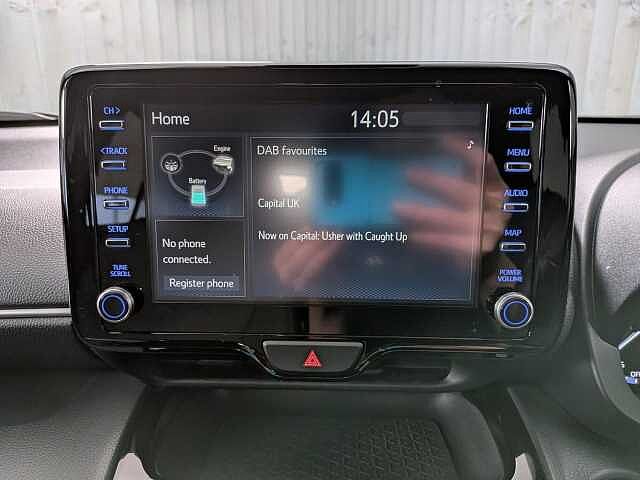 Toyota Yaris Cross 1.5 VVT-h Design SUV 5dr Petrol Hybrid E-CVT Euro 6 (s/s) (116 ps)