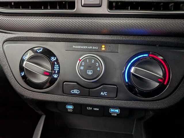 Hyundai I10 1.0 Advance Auto Euro 6 (s/s) 5dr Lumen Grey