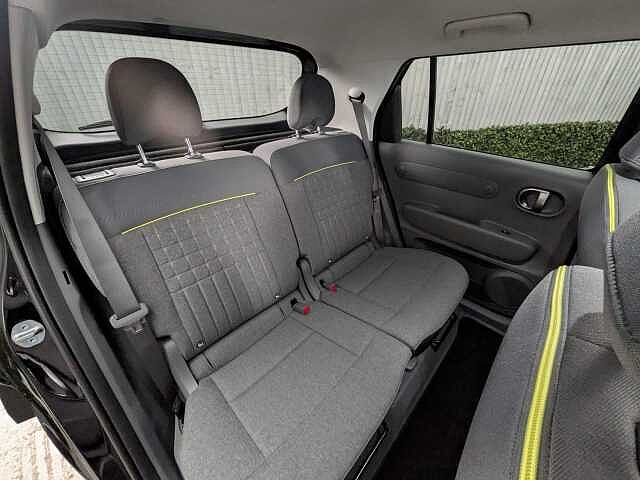 Hyundai INSTER Long Range 49kWh Cross Auto 5dr