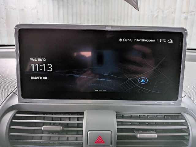 Hyundai INSTER Long Range 49kWh Cross Auto 5dr