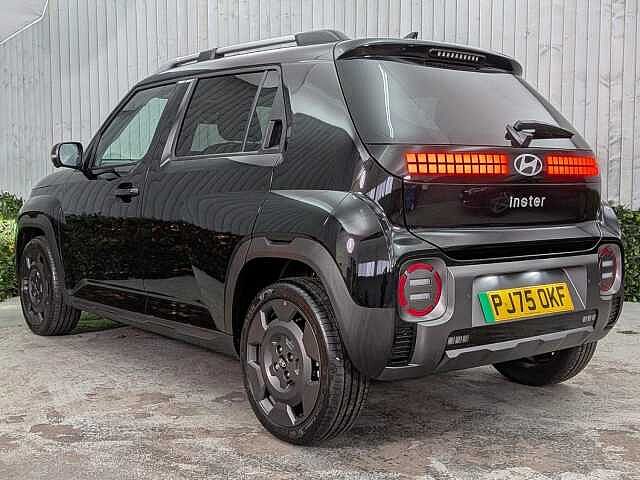 Hyundai INSTER Long Range 49kWh Cross Auto 5dr