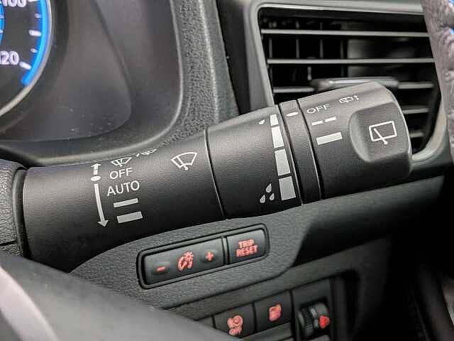 Nissan Leaf 39kWh N-Connecta Auto 5dr