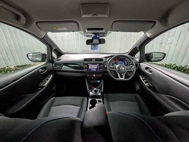 Nissan Leaf 39kWh N-Connecta Auto 5dr