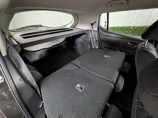 Nissan Leaf 39kWh N-Connecta Auto 5dr