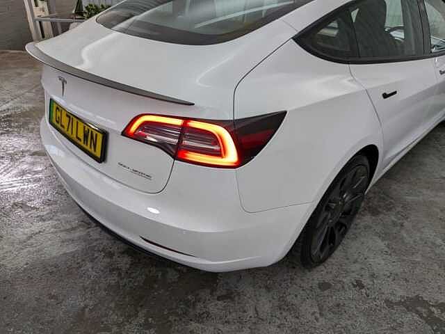 Tesla Model 3 (Dual Motor) Performance Auto 4WDE 4dr (Performance Upgrade)