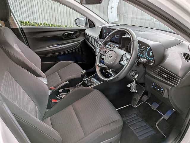 Hyundai I20 1.0 T-GDi MHEV Premium Euro 6 (s/s) 5dr Atlas White