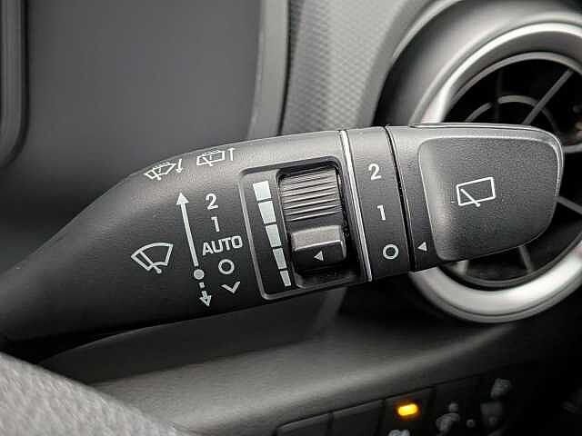 Hyundai KONA 1.6 h-GDi Premium DCT Euro 6 (s/s) 5dr Surfy Blue