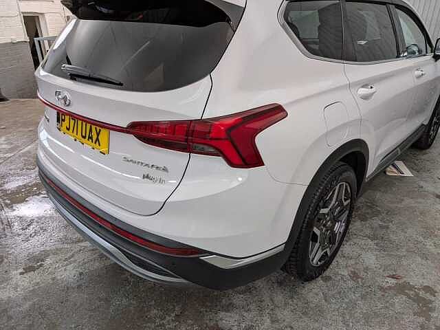Hyundai SANTA FE 1.6 T-GDi 13.8kWh Premium Auto 4WD Euro 6 (s/s) 5dr Glacier White