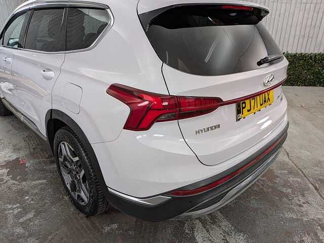 Hyundai SANTA FE 1.6 T-GDi 13.8kWh Premium Auto 4WD Euro 6 (s/s) 5dr Glacier White