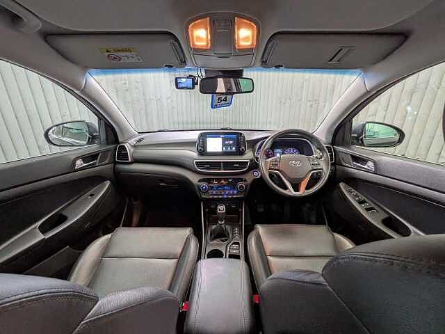 Hyundai TUCSON 1.6 GDi Premium Euro 6 (s/s) 5dr Micron Grey