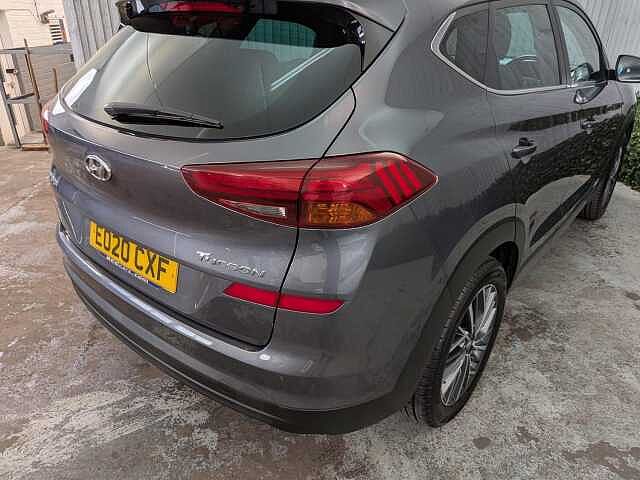 Hyundai TUCSON 1.6 GDi Premium Euro 6 (s/s) 5dr Micron Grey