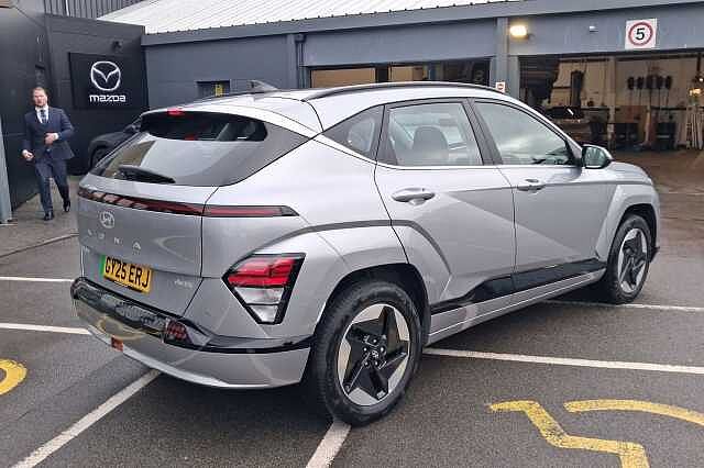 Hyundai KONA 160kW Advance 65kWh 5dr Auto