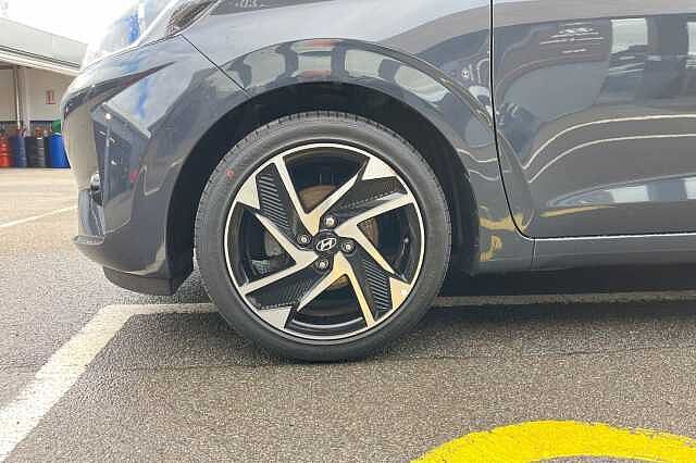 Hyundai i10 1.2 MPi Premium 5dr