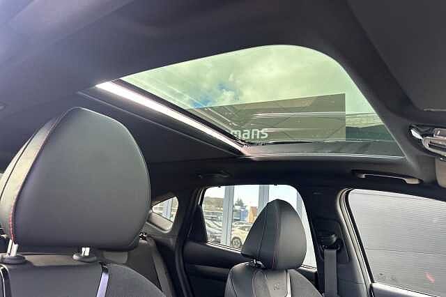 Hyundai TUCSON 1.6T Hybrid N Line S 5dr Auto White