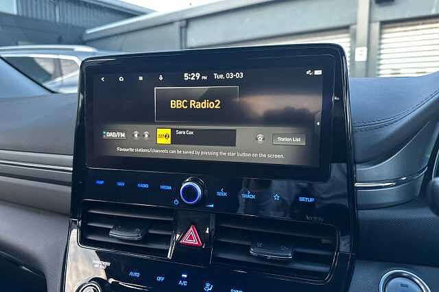 Hyundai IONIQ 1.6 GDi Hybrid Premium 5dr DCT Black