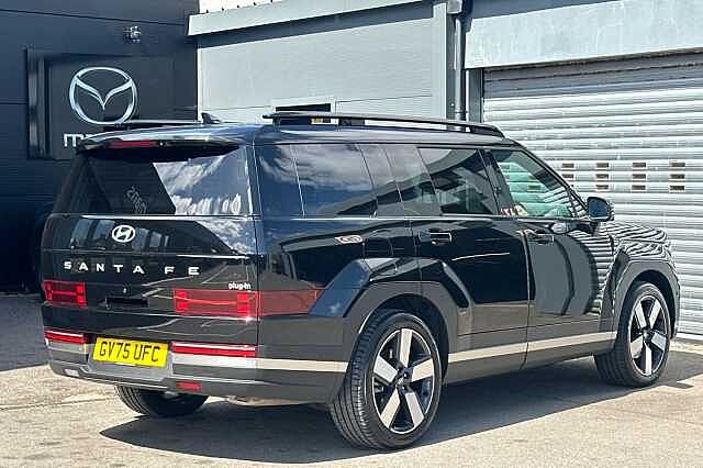 Hyundai SANTA FE 1.6 TGDi Plug-in Hybrid Ultimate 5dr 4WD Auto Black